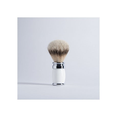 Blaireau laqué et finition chrome blanc haute montagne PLISSON